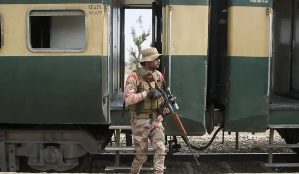 The Pakistan army reports that the train has released 300 captives.